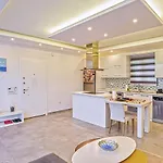 Uezuemlue 1 Bedroom Secluded With Private Pool Hot Tub فيلة كالكان
