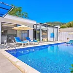 Uezuemlue 1 Bedroom Secluded With Private Pool Hot Tub كالكان