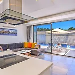 فيلة Uezuemlue 1 Bedroom Secluded With Private Pool Hot Tub *