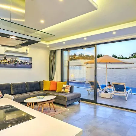 Вилла Uezuemlue 1 Bedroom Secluded With Private Pool Hot Tub