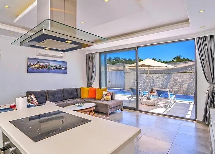 Вилла Uezuemlue 1 Bedroom Secluded With Private Pool Hot Tub *