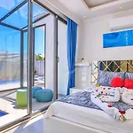 Uezuemlue 1 Bedroom Secluded With Private Pool Hot Tub * Kalkan