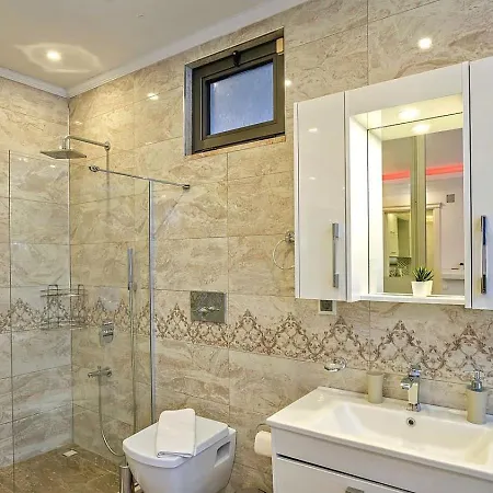 Uezuemlue 1 Bedroom Secluded With Private Pool Hot Tub Vila