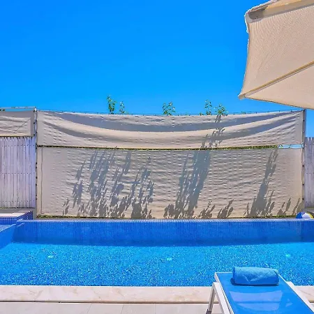Uezuemlue 1 Bedroom Secluded With Private Pool Hot Tub * Kalkan