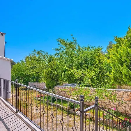 Vila Uezuemlue 1 Bedroom Secluded With Private Pool Hot Tub Kalkan