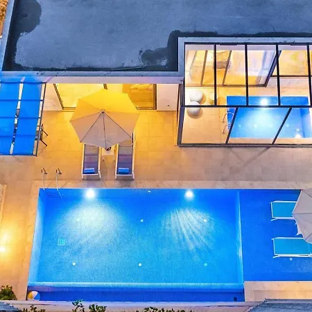 Uezuemlue 1 Bedroom Secluded With Private Pool Hot Tub Villa *