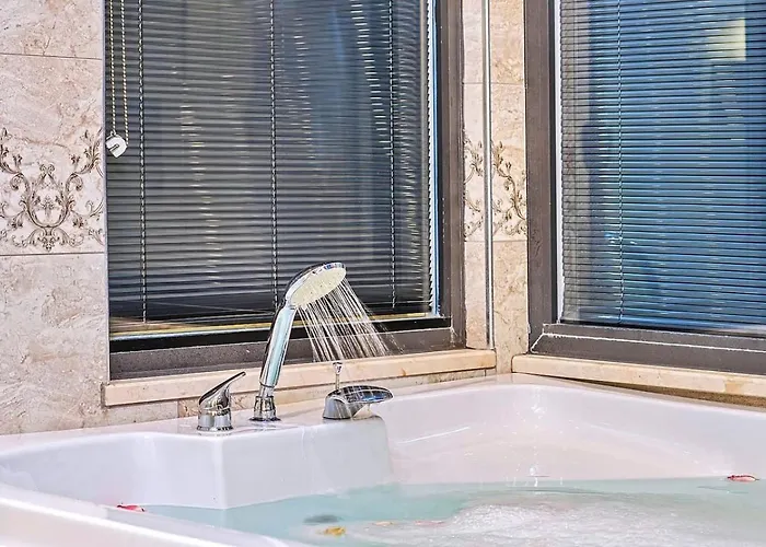 Uezuemlue 1 Bedroom Secluded With Private Pool Hot Tub 卡尔坎