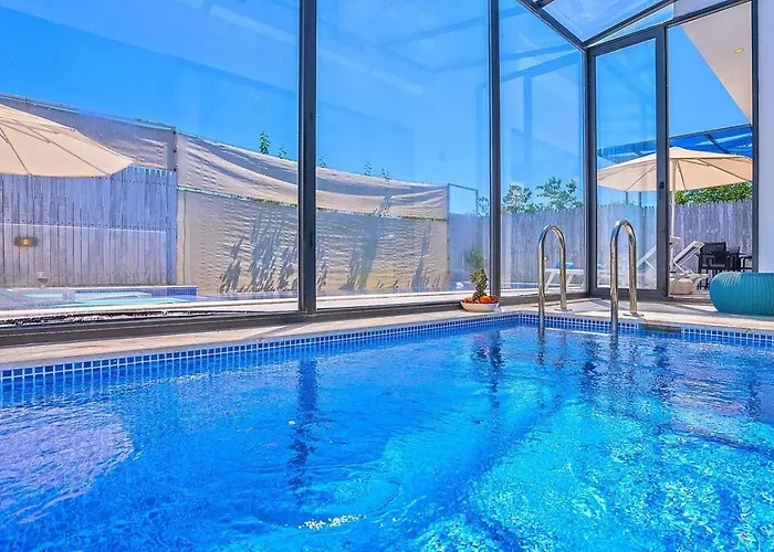 别墅 Uezuemlue 1 Bedroom Secluded With Private Pool Hot Tub 卡尔坎