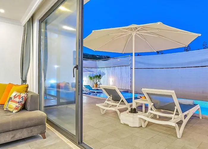 Uezuemlue 1 Bedroom Secluded With Private Pool Hot Tub カルカン