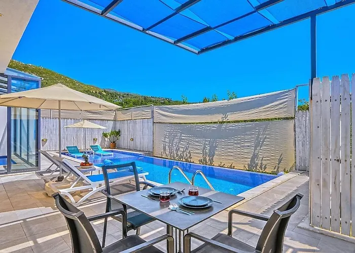 Uezuemlue 1 Bedroom Secluded With Private Pool Hot Tub カルカン